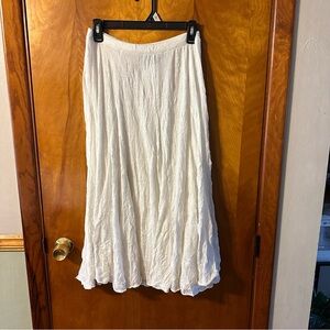 Derek Heart White Crinkled Maxi Skirt